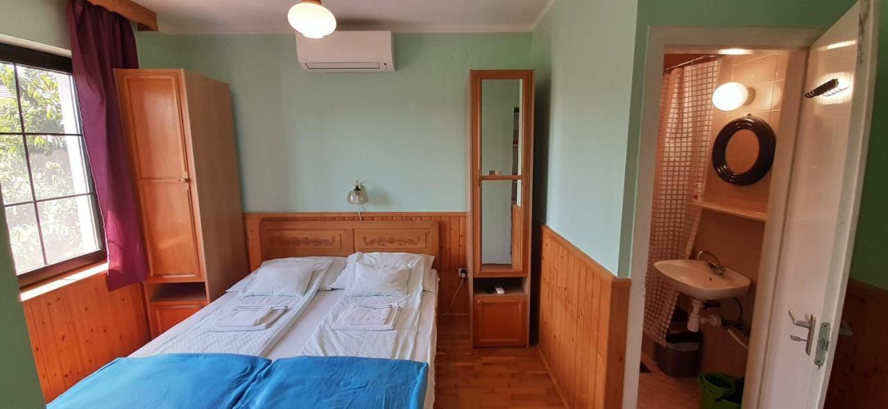 Nagy Vendeghaz Hotel Badacsonytomaj Exterior photo